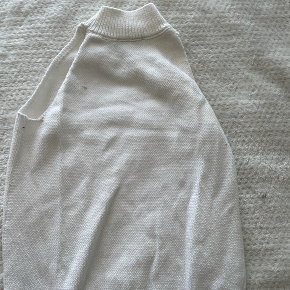 Ann Taylor sleeveless sweater White (new) - Picture 2 of 3